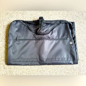 Garment bag NWOT